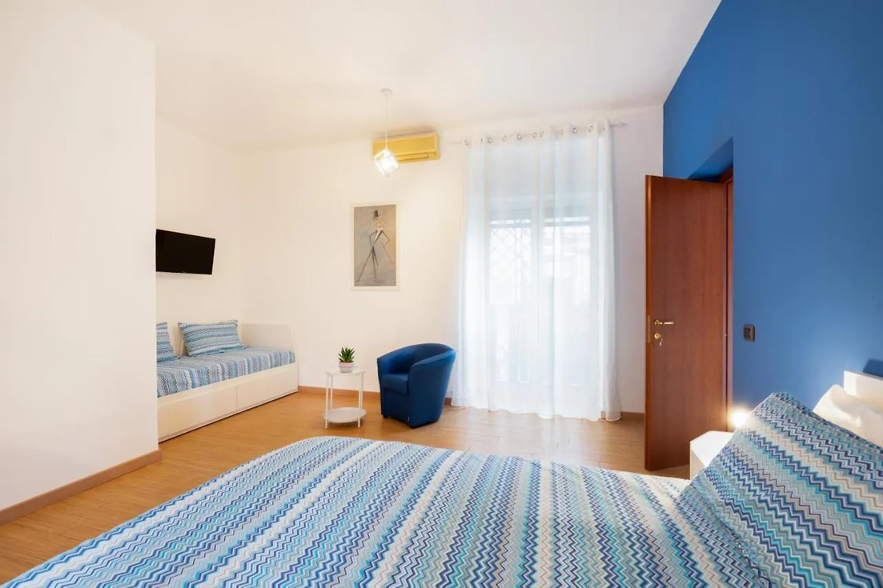 Into Vico Apartment Naples Italy